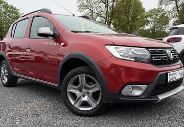 Dacia Sandero 56.000 km 8.980 &euro; Rellingen 25462