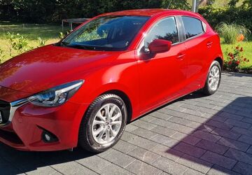 Mazda 2 46.300 km 9.299 &euro; Uetersen 25436