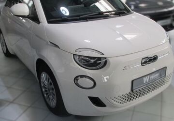 Fiat 500e 30.619 km 17.900 &euro; Hamburg 22525