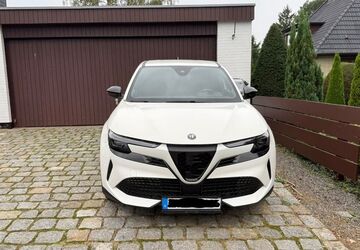 Alfa Romeo Junior 23.000 km 25.500 &euro; Hamburg 22399