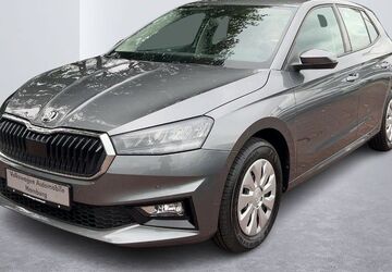 Skoda Fabia 4.678 km 21.333 &euro; Hamburg 22303