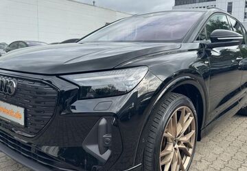 Audi Q4 e-tron 45.787 km 49.950 &euro; Hamburg 22047