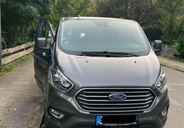 Ford Tourneo Custom 105.000 km 26.499 &euro; Hamburg 22457