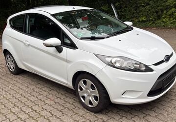 Ford Fiesta 130.533 km 4.200 &euro; Hamburg 22149