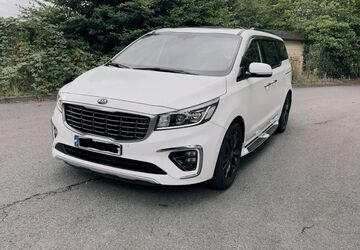 Kia Carnival 131.700 km 24.100 &euro; Hamburg 21077