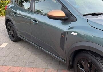 Dacia Sandero 9.450 km 18.450 &euro; Hamburg 22457