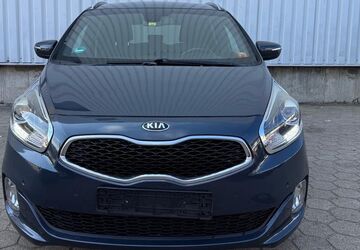 Kia Carens 175.640 km 7.049 &euro; Hamburg 20539