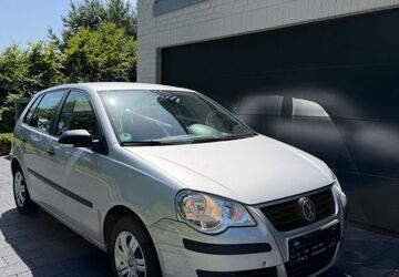 VW Polo 94.086 km 3.299 &euro; Uetersen 25436