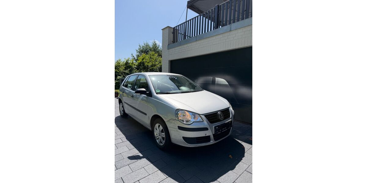 VW Polo 94.086 km 3.299 &euro; Uetersen 25436