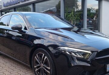 Mercedes-Benz A 180 100.000 km 22.999 &euro; Hamburg 22143