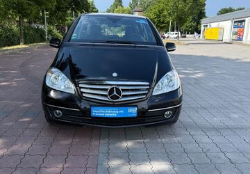 Mercedes-Benz A 160 123.830 km 5.900 &euro; Hamburg 20539