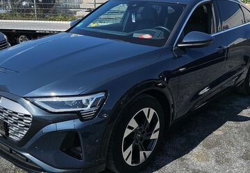 Audi Q8 e-tron 36.327 km 46.990 &euro; Hamburg 22047