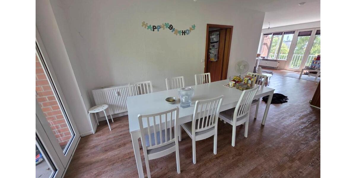 Etagenwohnung Norderstedt - 3 Zimmer, 100 m&sup2;, 1.800&euro; | Angebot:26652149