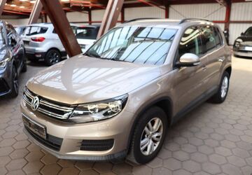 VW Tiguan 99.292 km 11.990 &euro; Norderstedt 22844