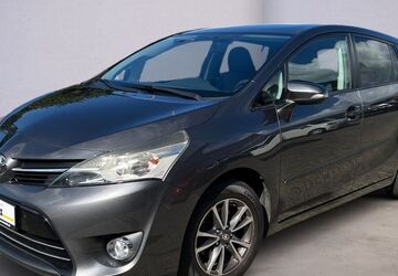 Toyota Verso 137.330 km 9.900 &euro; Bargteheide 22941