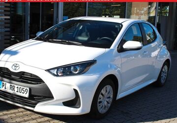 Toyota Yaris 5.439 km 23.990 &euro; Wedel 22880