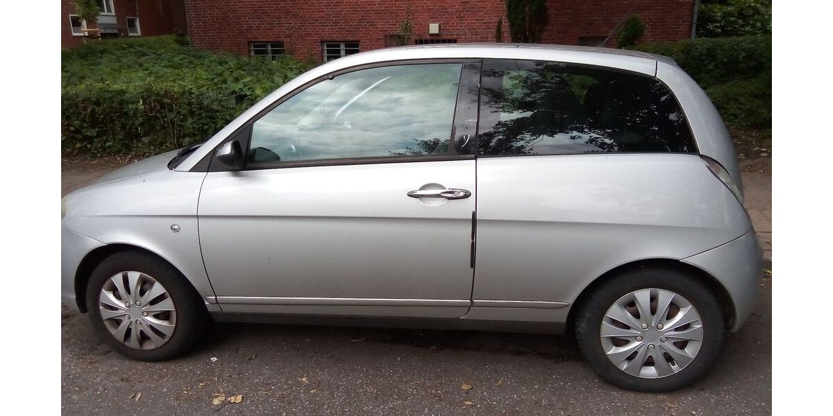 Lancia Ypsilon 150.000 km 999 &euro; Hamburg 22459