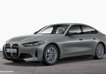 BMW i4 44.324 km 38.907 &euro; Barsbüttel bei Hamburg 22885