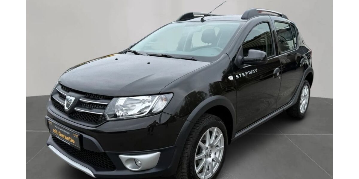 Dacia Sandero 92.000 km 6.990 &euro; Hamburg 20539