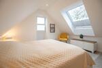 Dachgeschoßwohnung Uetersen - 2 Zimmer, 75 m&sup2;, 2.400&euro; | Angebot:26715463