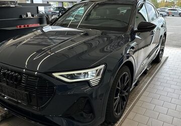 Audi e-tron 79.822 km 35.990 &euro; Hamburg 22047