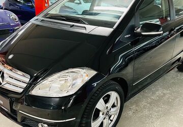Mercedes-Benz A 180 98.027 km 7.900 &euro; Hamburg 20537