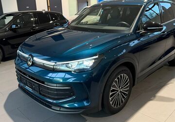 VW Tiguan 26.950 km 32.950 &euro; Tornesch 25436