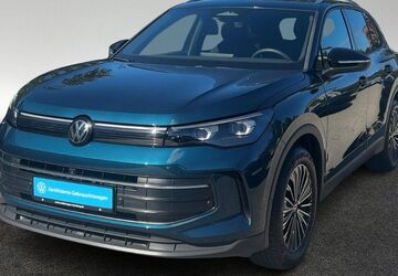 VW Tiguan 12.310 km 33.880 &euro; Hamburg 22419